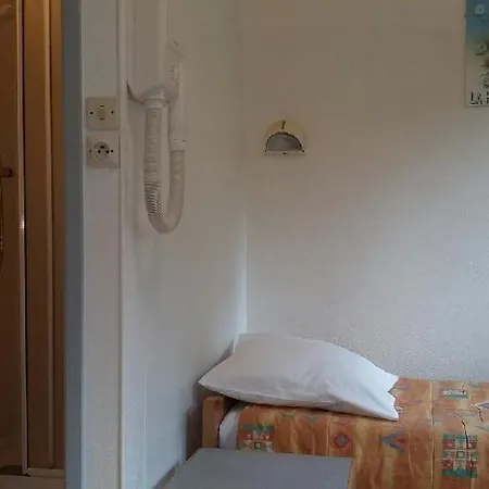 Hostel Les Genevriers