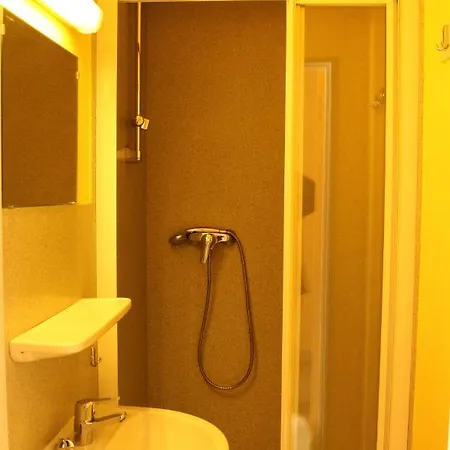 Hostel Les Genevriers