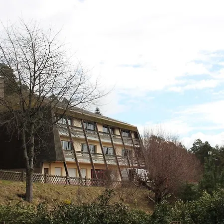 Les Genevriers Hostel Plaine